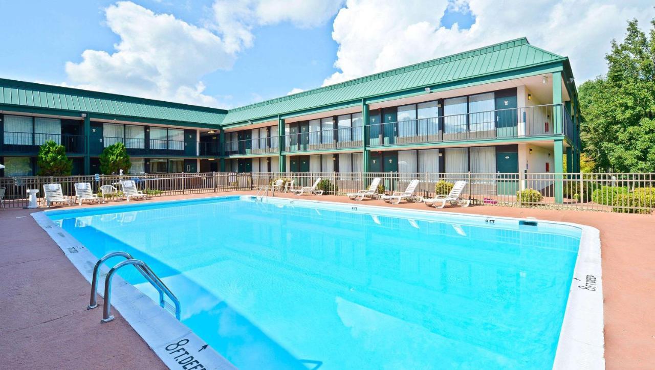 Magnuson Hotel Mountain View Covington Exterior foto